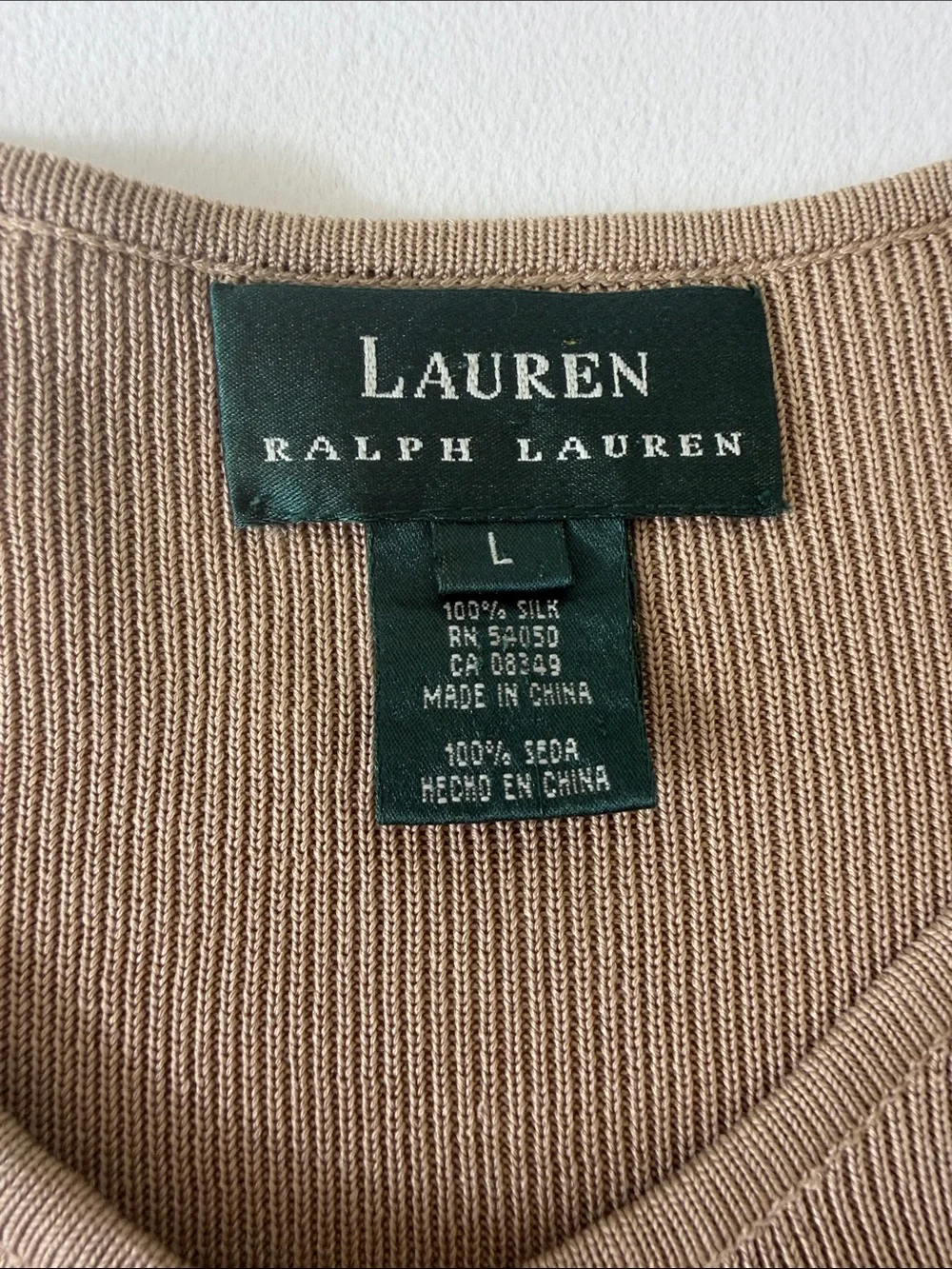 Lauren Ralph Lauren Women's Camel Crewneck 100% Silk Cardigan Sweater Size Large - Picture 3 of 8